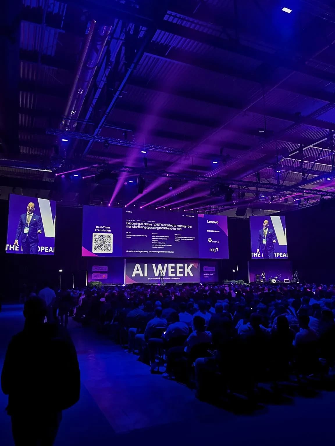 Die Hauptbühne der AI Week 2026